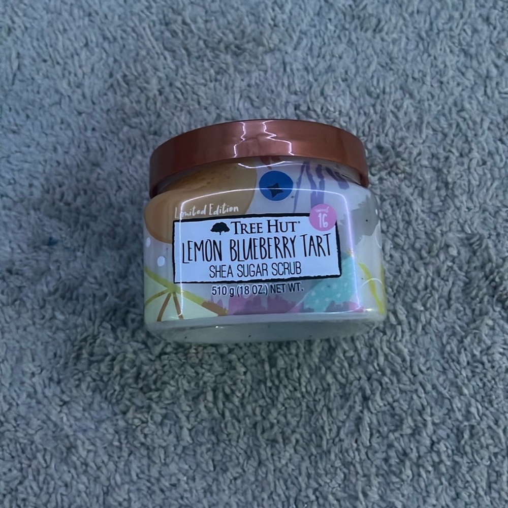 Limited addition tweet hut scrub